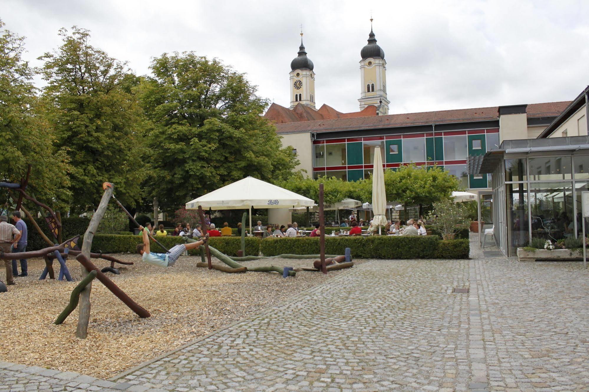 Klostergasthof Roggenburg Bagian luar foto